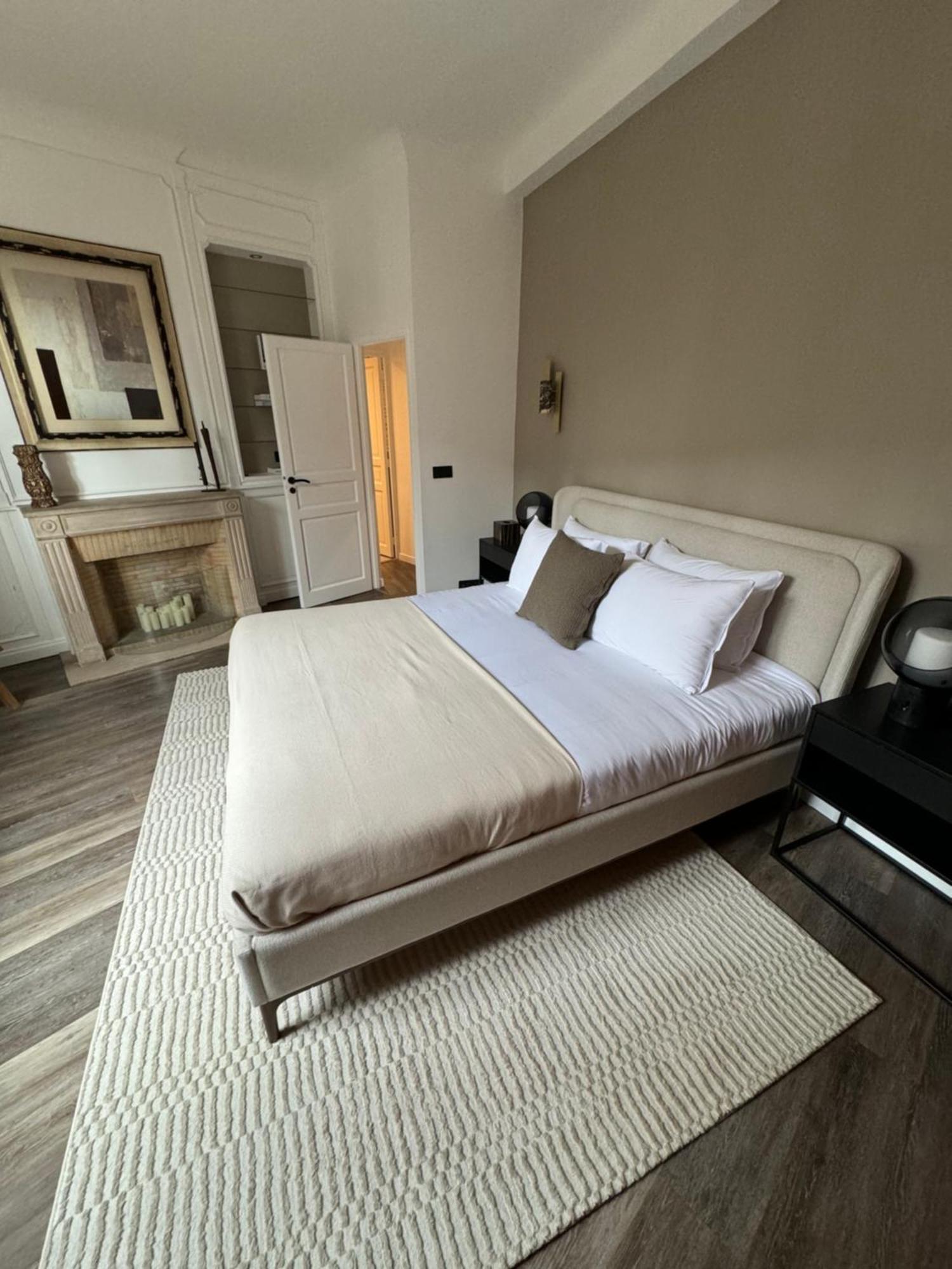 Signature Champs Elysees Paris Luaran gambar